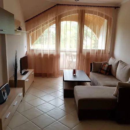 Napsugar Lägenhet Balatonlelle